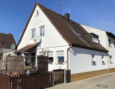 Einfamilienhaus zum Kauf 285.000 € 8 Zimmer 215 m² 705 m² Grundstück Bad Windsheim Bad Windsheim 91438