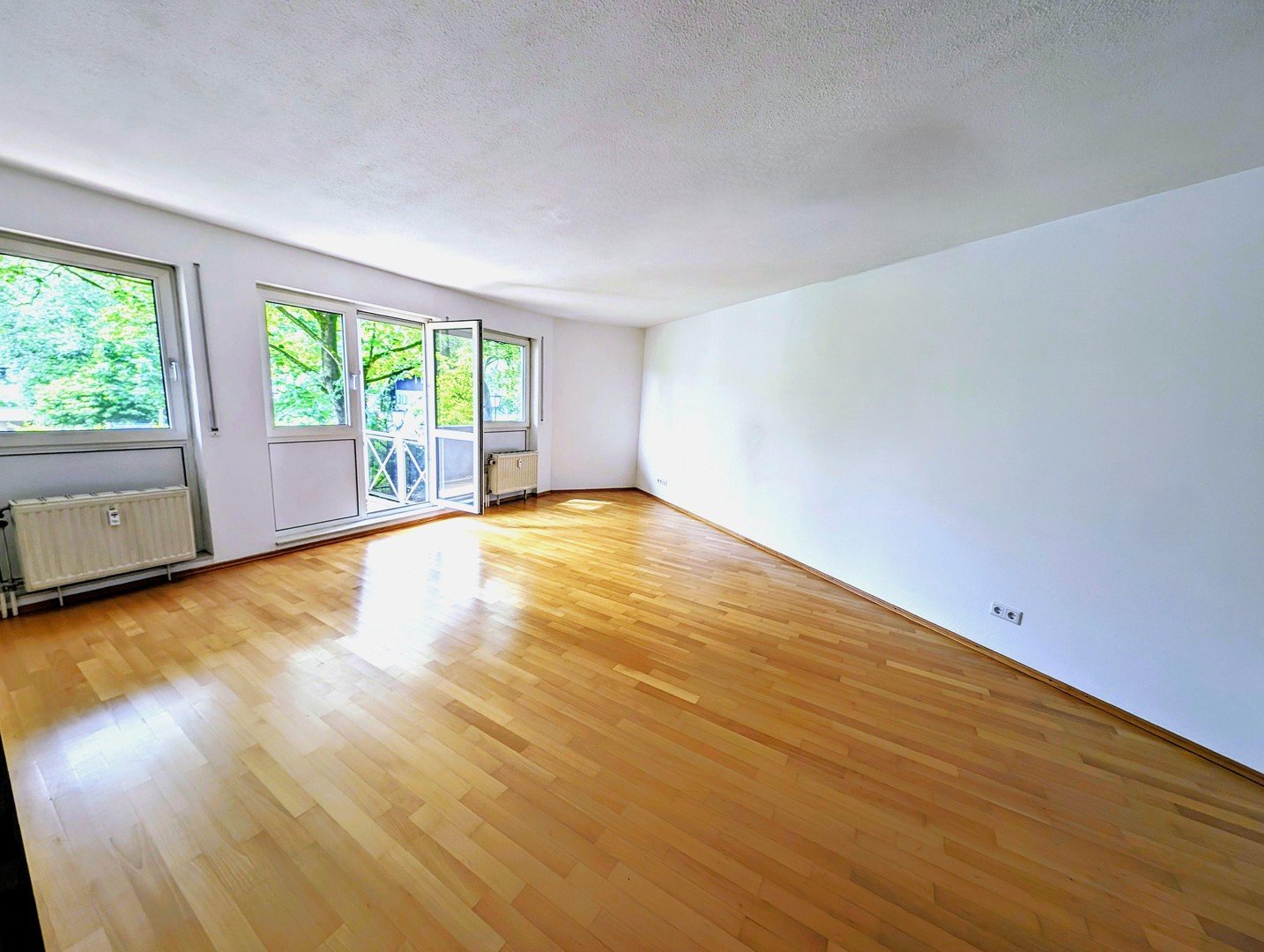 Wohnung zum Kauf Provisionsfrei 560.000 € 3 Zimmer 73 m²<br/>Wohnfläche 1. Stock<br/>Geschoss Gartenstadt Trudering München 81673
