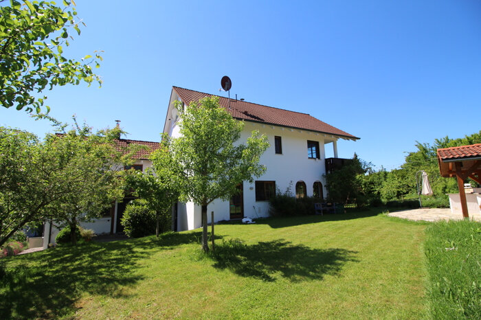 Mehrfamilienhaus zum Kauf 850.000 € 9 Zimmer 274 m²<br/>Wohnfläche 950 m²<br/>Grundstück Mochenwangen Wolpertswende / Mochenwangen 88284