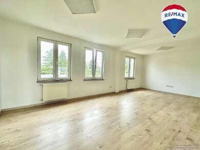 Wohnung zur Miete 423 € 2 Zimmer 65 m² 2. Geschoss frei ab sofort Platz des Friedens 2 Genthin Genthin 39307