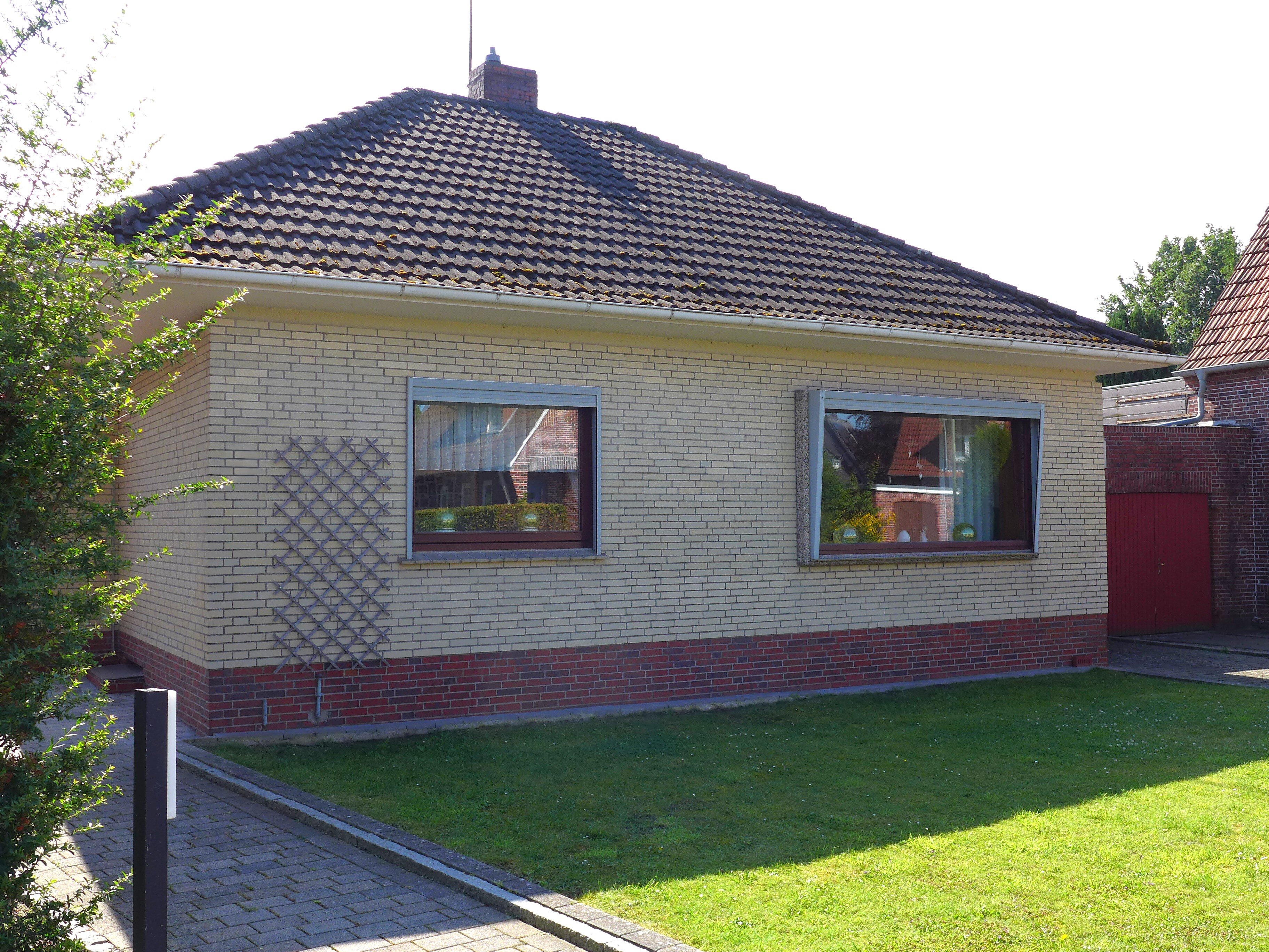 Bungalow zum Kauf 295.500 € 3 Zimmer 135 m²<br/>Wohnfläche 684 m²<br/>Grundstück Brake Brake 26919