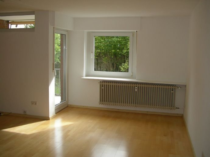Apartment zur Miete 600 € 1,5 Zimmer 40 m²<br/>Wohnfläche Erdgeschoss<br/>Geschoss Hartmannstrasse 128 Sebaldus Erlangen 91058