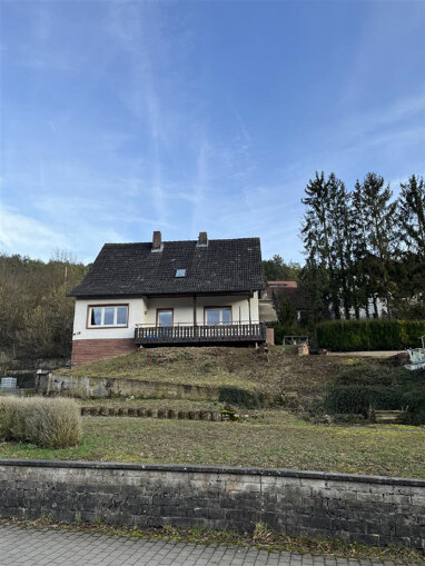 Haus zum Kauf 310.000 € 6 Zimmer 160 m² 1.417 m² Grundstück Grünsfeld-Hausen Grünsfeld-Hausen 97947