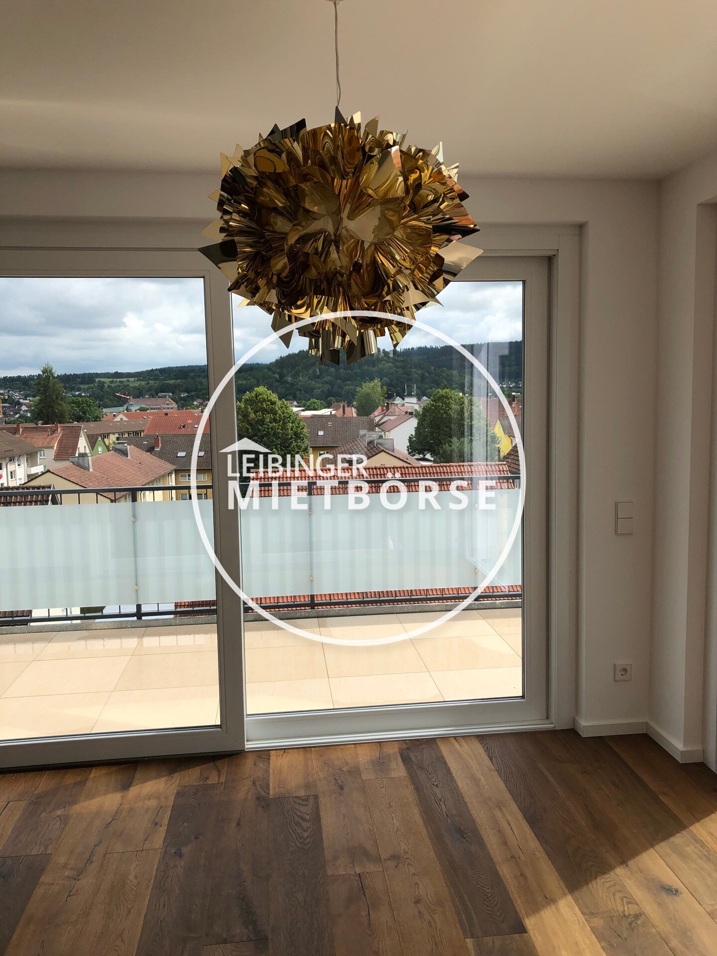 Penthouse zur Miete 1.980 € 3 Zimmer 160 m²<br/>Wohnfläche 4.<br/>Geschoss Tuttlingen Tuttlingen 78532