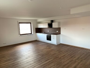 Wohnung zur Miete 910 € 4 Zimmer 106 m² 1. Geschoss frei ab 01.01.2025 Weisendorf Weisendorf 91085