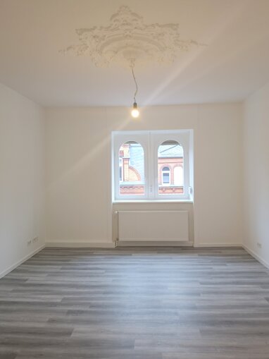 Wohnung zur Miete 740 € 2 Zimmer 68,8 m² 3. Geschoss frei ab sofort Drudenstraße Westend Wiesbaden 65195