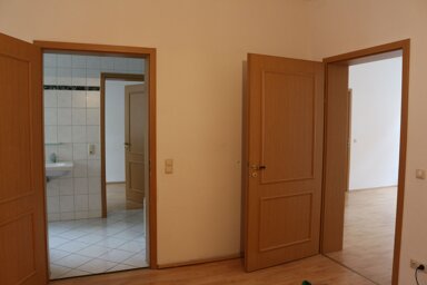 Wohnung zur Miete 610 € 5 Zimmer 111 m² 1. Geschoss frei ab sofort Dr.-Friedrich-Wolf-Str. 6 Stadtmitte West Gera 07545