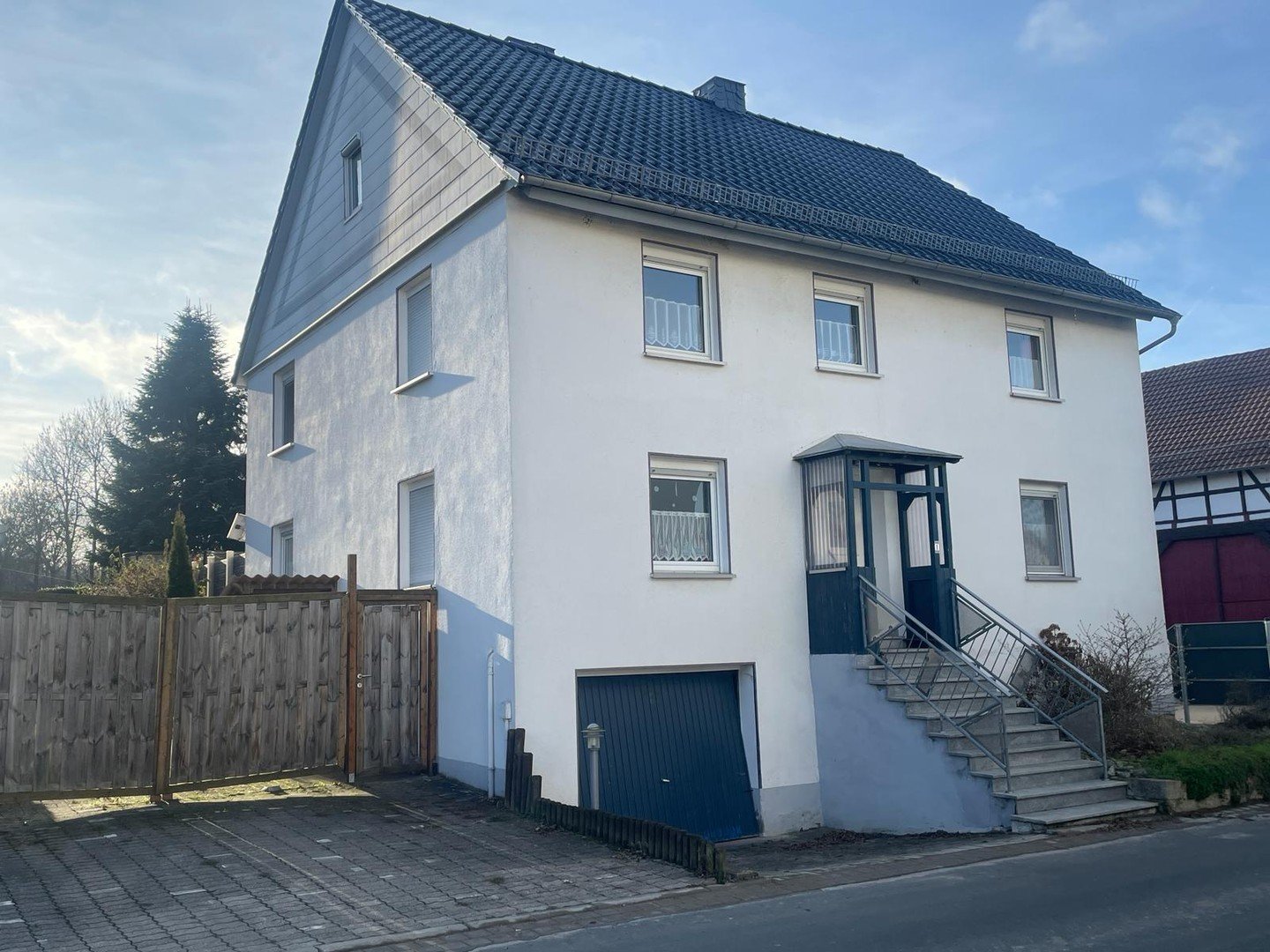 Einfamilienhaus zum Kauf Provisionsfrei 280.000 € 8 Zimmer 177 m²<br/>Wohnfläche 2.000 m²<br/>Grundstück Oberlistingen Breuna-Oberlistingen 34479