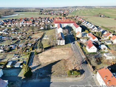 Grundstück zum Kauf 370.000 € 2.563 m² Grundstück Markt 9 Arnsdorf Arnsdorf 01477