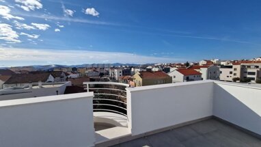 Wohnung zum Kauf 350.000 € 4 Zimmer 122 m² 2. Geschoss Ulica admirala Jakova Subica de Cesana 27H, Zadar Plovanija