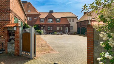 Mehrfamilienhaus zum Kauf 595.000 € 11 Zimmer 300 m² 6.410 m² Grundstück Parey Elbe-Parey 39317