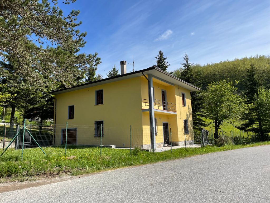 Einfamilienhaus zum Kauf 145.000 € 6 Zimmer 180 m² 1.000 m² Grundstück Sestino 52038