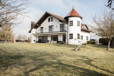 Villa zum Kauf 749.000 € 7 Zimmer 215 m² 1.200 m² Grundstück Laichingen Laichingen 89150