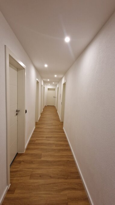 Wohnung zur Miete 1.200 € 3,5 Zimmer 80 m² 2. Geschoss Querstasse. 45 Spielberg Sachsenheim 74343