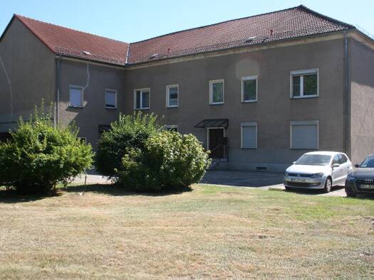 Wohnung zum Kauf 80.000 € 3 Zimmer 77,6 m² frei ab sofort Untere Dorfstr. 12b Dörschnitz Lommatzsch 01623