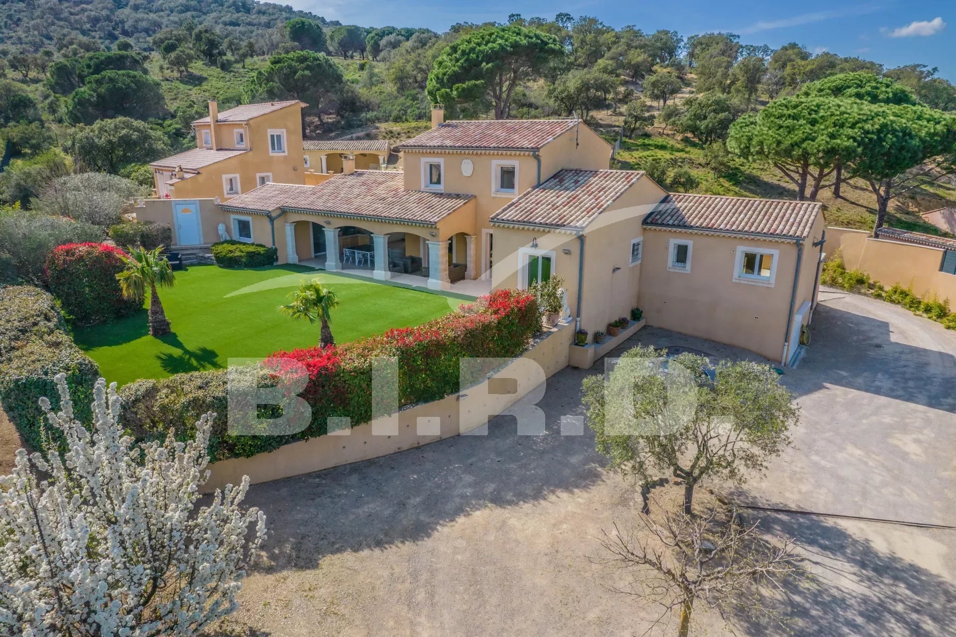 Villa zum Kauf provisionsfrei 1.860.000 € 7 Zimmer 250 m²<br/>Wohnfläche 4.323 m²<br/>Grundstück Basse Suane-Les Virgiles Sainte-Maxime 83120