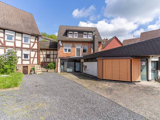 Einfamilienhaus zum Kauf 315.000 € 8 Zimmer 190 m² 954 m² Grundstück Bergheim Ortenberg 63683