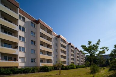 Wohnung zur Miete 530 € 4 Zimmer 66,8 m² 3. Geschoss Carl-Schorlemmer-Ring 65 Nördliche Neustadt Halle 06122