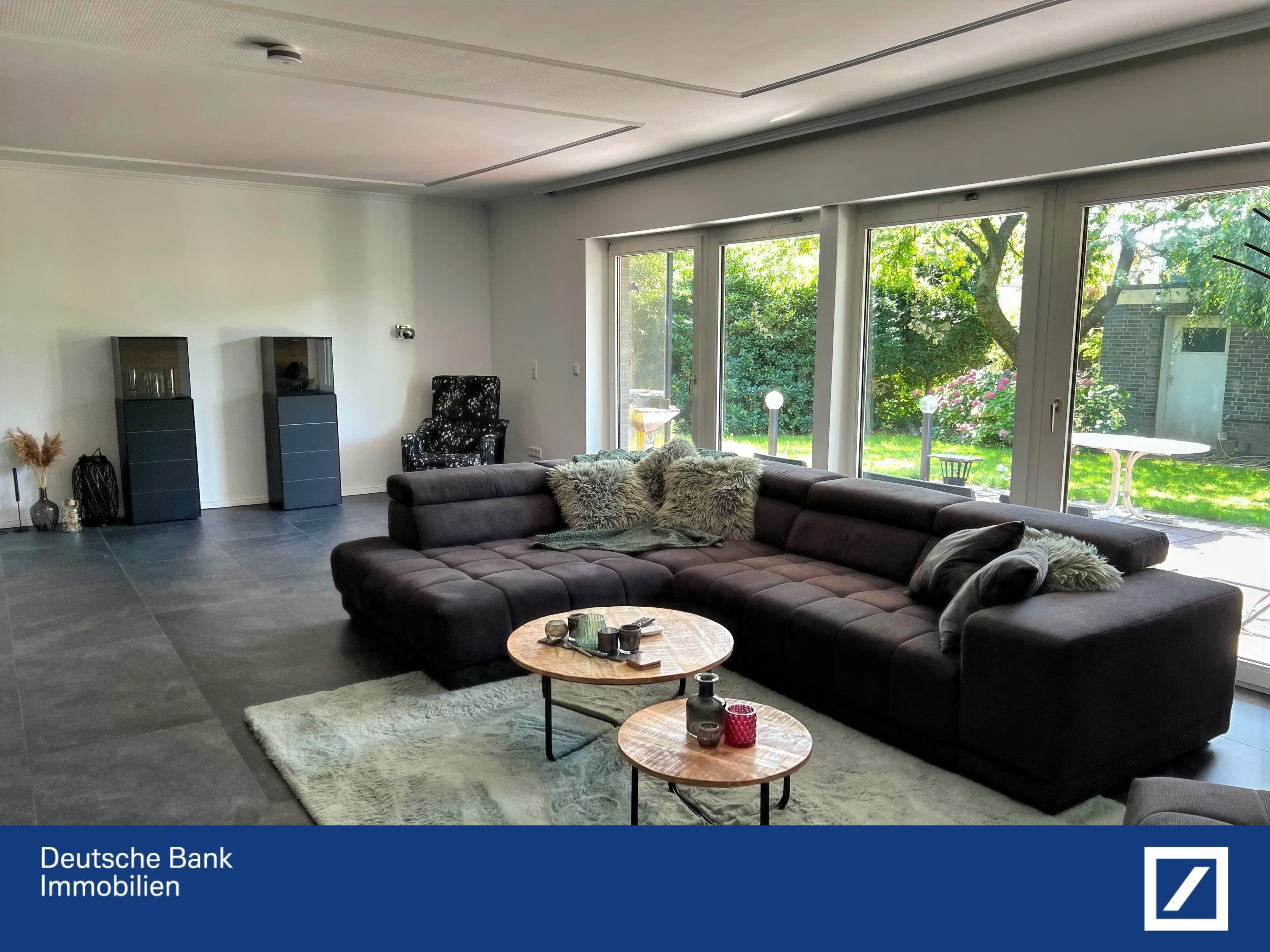 Einfamilienhaus zum Kauf 779.000 € 7 Zimmer 290 m²<br/>Wohnfläche 1.404 m²<br/>Grundstück Bruch Dinslaken 46537