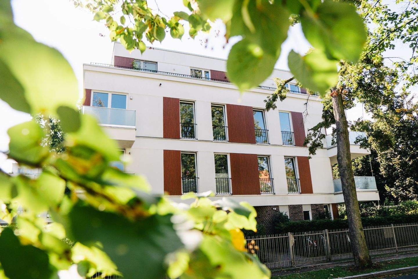 Urban family life with a film set backdrop – 4-room flat in Potsdam-Babelsberg