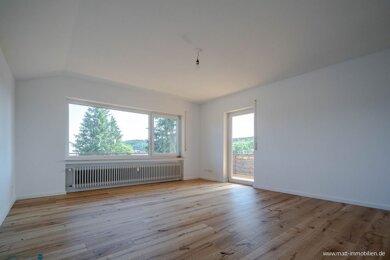 Wohnung zur Miete 975 € 2,5 Zimmer 86 m² Hilzingen Hilzingen 78247