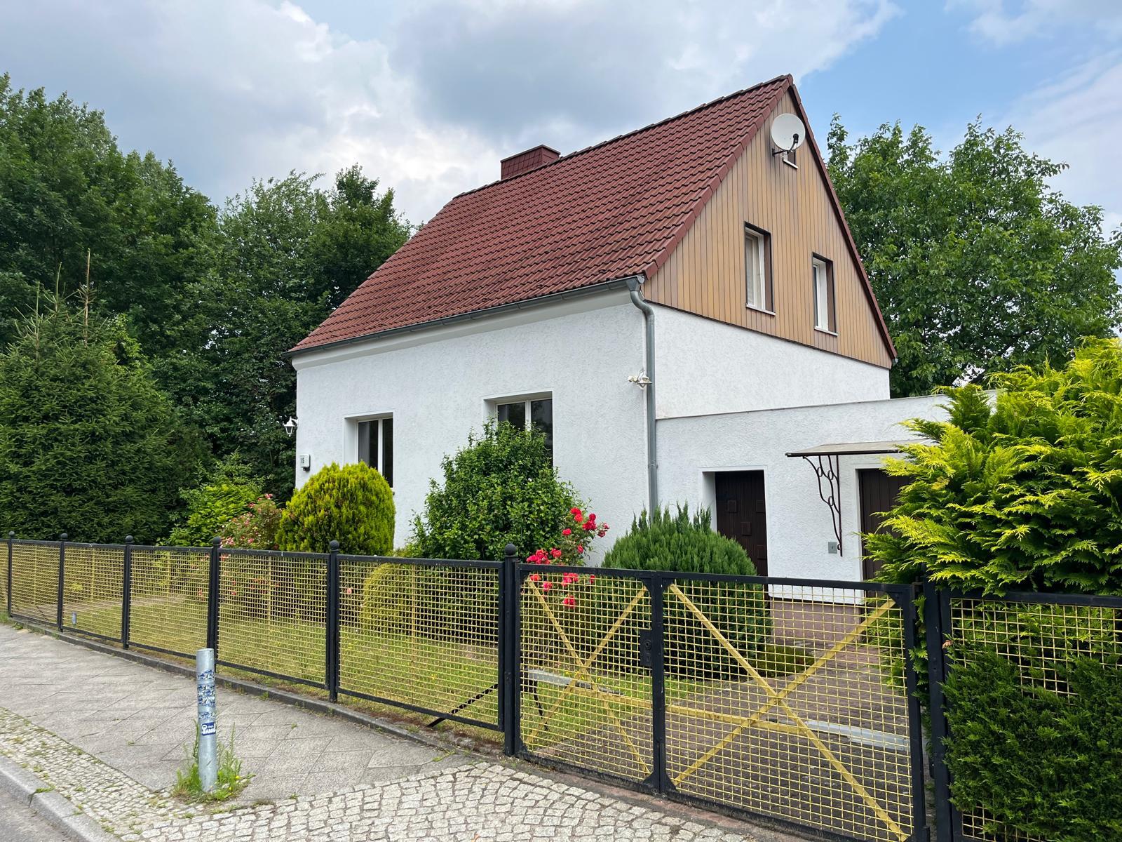 Einfamilienhaus zum Kauf 415.000 € 6 Zimmer 96,1 m²<br/>Wohnfläche 812 m²<br/>Grundstück Karow Berlin 13125