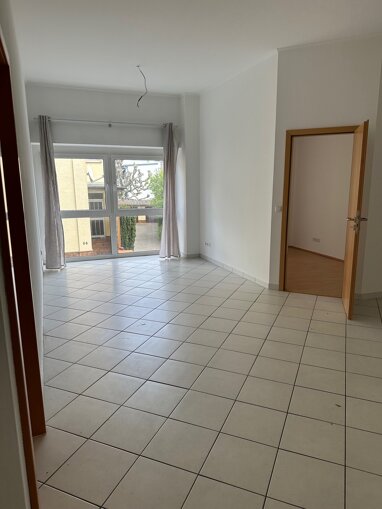 Wohnung zur Miete 700 € 2,5 Zimmer 80 m² 1. Geschoss Oberwiesenstr. Preungesheim Frankfurt am Main 60435