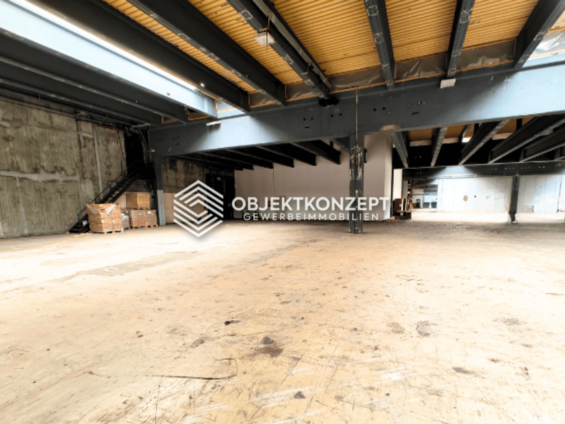 Lagerhalle zur Miete 6.600 € 2.200 m²<br/>Lagerfläche Rottweil Rottweil 78628