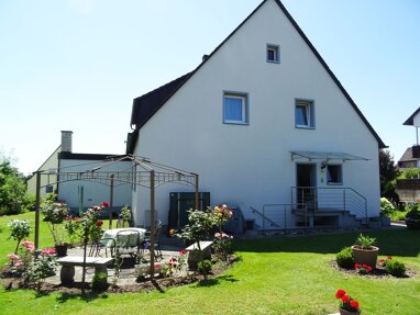 Mehrfamilienhaus zum Kauf 695.000 € 8 Zimmer 220 m² 884 m² Grundstück frei ab 01.03.2025 Neunkirchen Neunkirchen a.Brand 91077