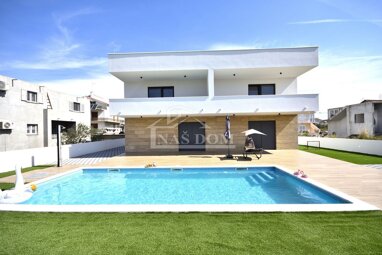 Haus zum Kauf 960.000 € 10 Zimmer 310 m² 600 m² Grundstück Vodice