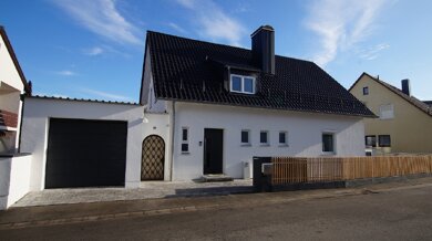 Einfamilienhaus zur Miete 1.600 € 5 Zimmer 160 m² 645 m² Grundstück frei ab 01.03.2025 Straubing Straubing 94315