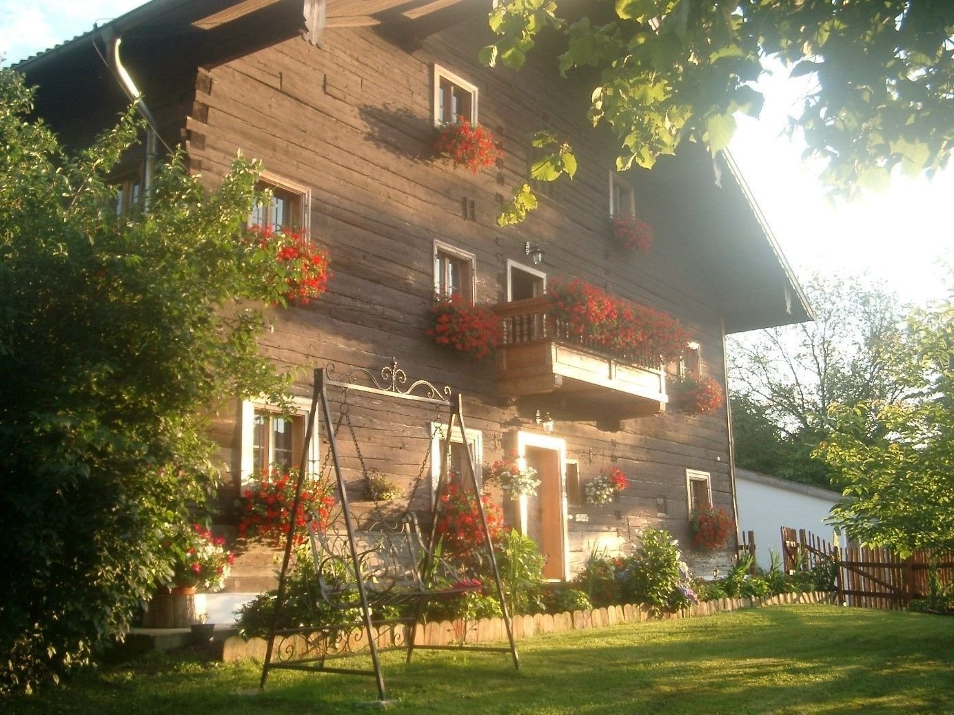 Bauernhaus zum Kauf 1.900.000 € 310 m²<br/>Wohnfläche 33.500 m²<br/>Grundstück Algerting Vilshofen an der Donau 94474
