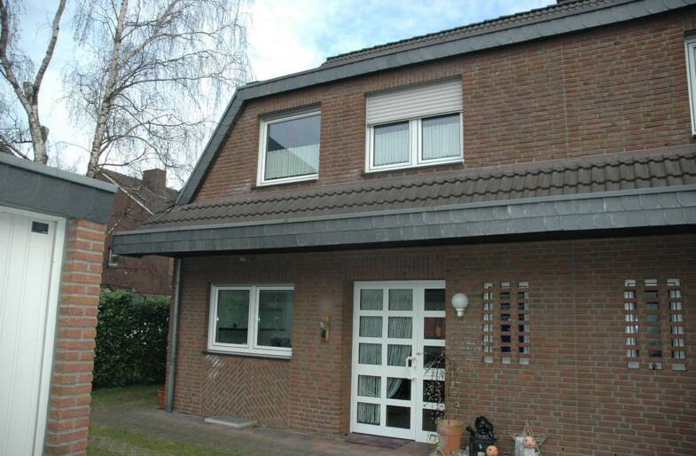 Doppelhaushälften kaufen in Duisburg Hüttenheim