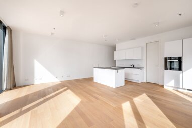 Wohnung zur Miete 2.300 € 2 Zimmer 87 m² 4. Geschoss Nymphenburg München 80639