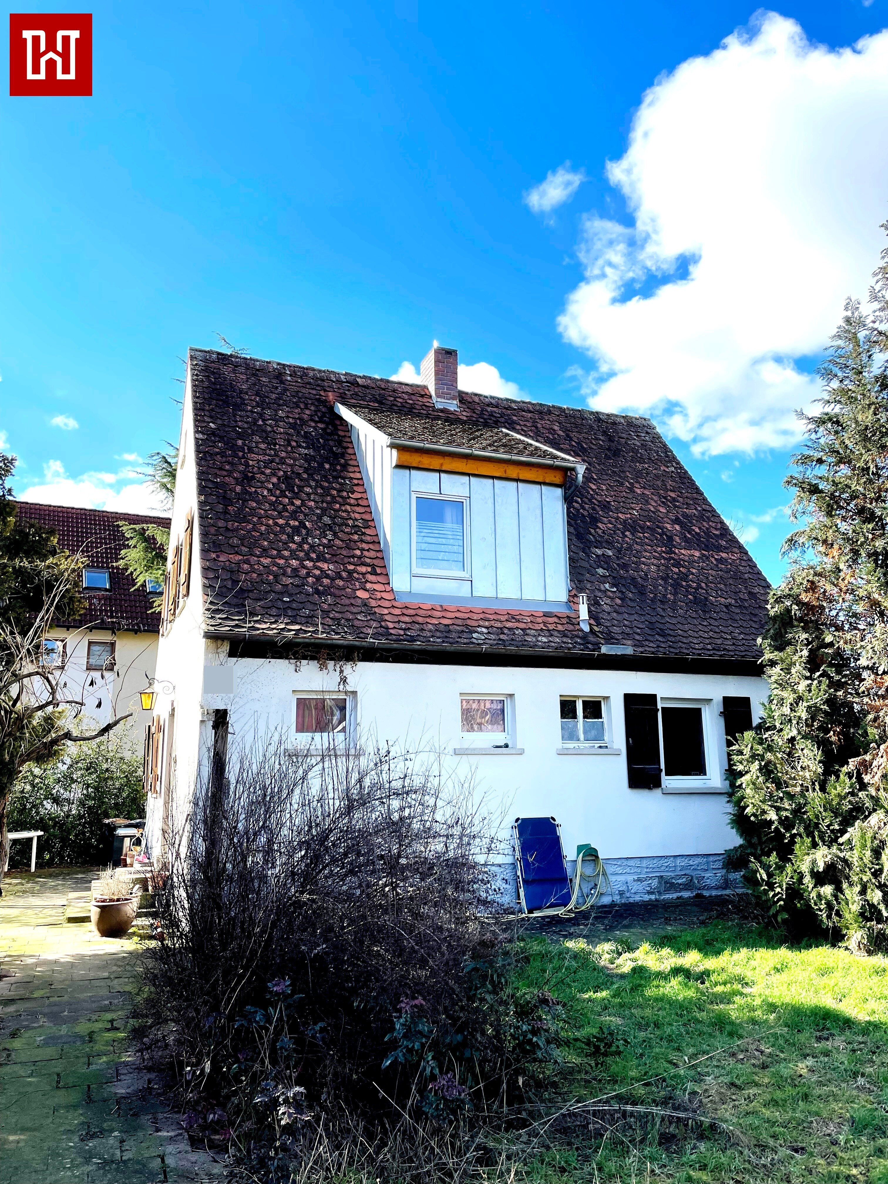 Einfamilienhaus zum Kauf 329.000 € 5 Zimmer 100 m²<br/>Wohnfläche 400 m²<br/>Grundstück Kitzingen Kitzingen 97318