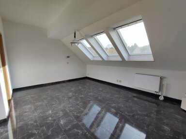 Wohnung zum Kauf 55.000 € 3 Zimmer 62,2 m² 3. Geschoss frei ab sofort Schlettau Schlettau 09487