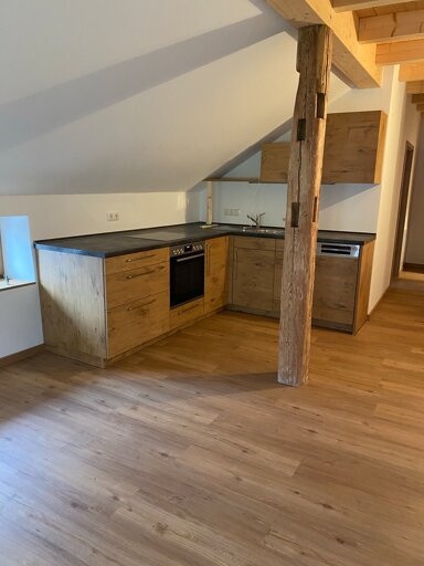 Wohnung zur Miete 650 € 2,5 Zimmer 64 m² Geschoss 1/1 Riedenburger Straße 26 Hemau Hemau 93155