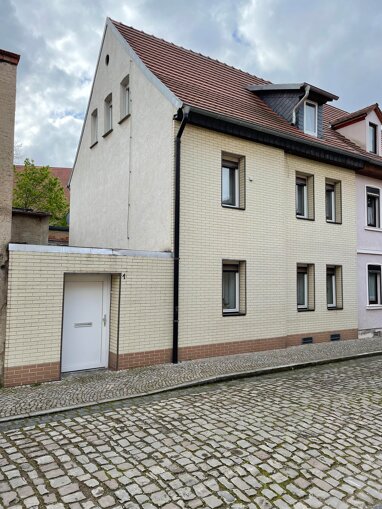 Einfamilienhaus zum Kauf 59.500 € 6 Zimmer 100 m² 118 m² Grundstück Bernburg Bernburg 06406