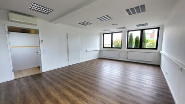 Bürofläche zur Miete Provisionsfrei 10,43 € 4 Zimmer 140 m² Bürofläche Kriftel 65830