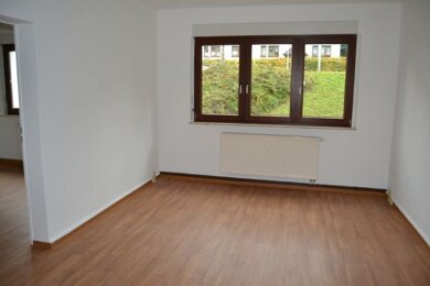 Wohnung zur Miete 219 € 2 Zimmer 46,6 m² frei ab sofort Am Kümmelbrunnen Königsee Königsee-Rottenbach 07426