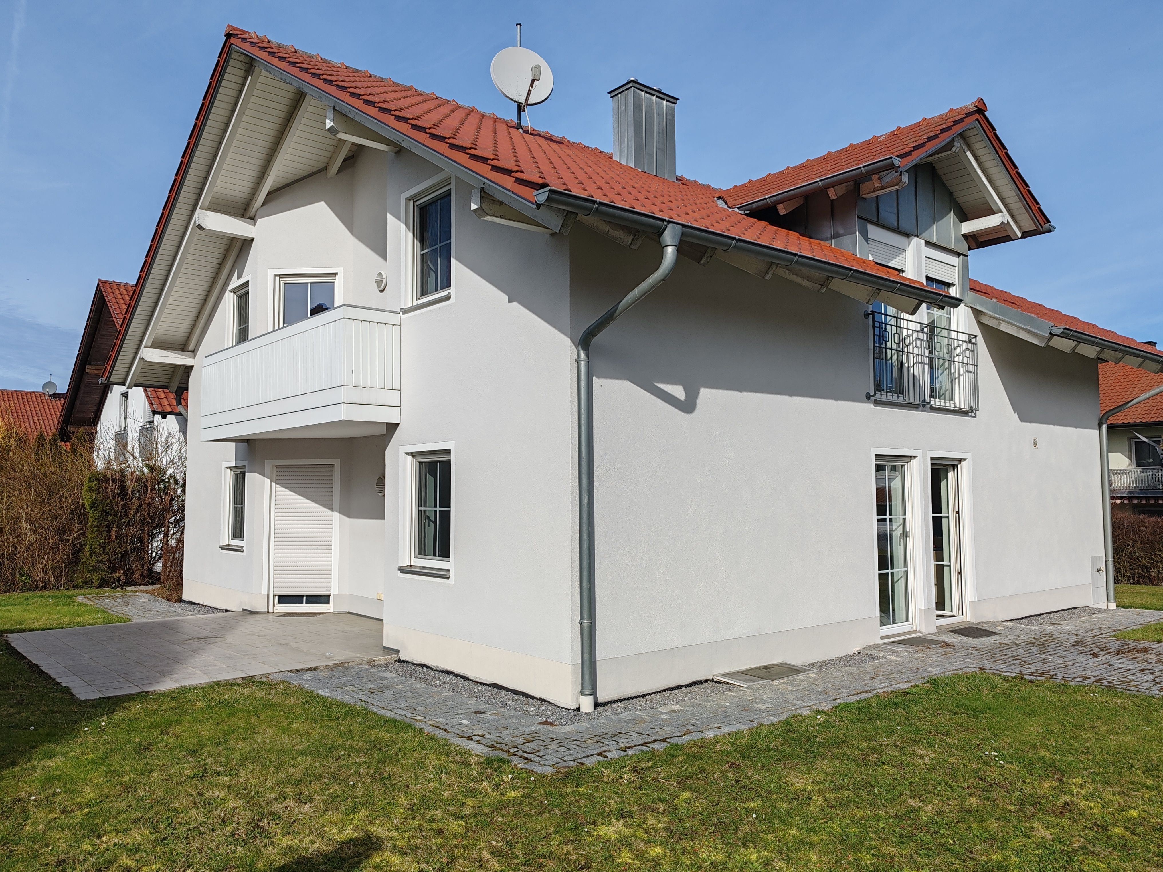 Haus zum Kauf 480.000 € 4 Zimmer 145 m²<br/>Wohnfläche 608 m²<br/>Grundstück Ab sofort<br/>Verfügbarkeit Birkenstraße Oberschneiding Oberschneiding 94363