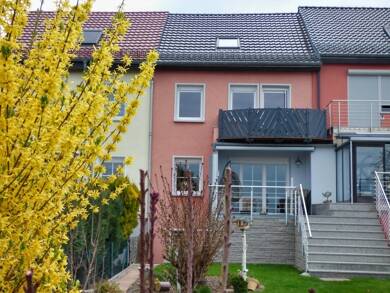 Reihenmittelhaus zum Kauf 185.000 € 5 Zimmer 125 m² 423 m² Grundstück Weida Riesa 01587