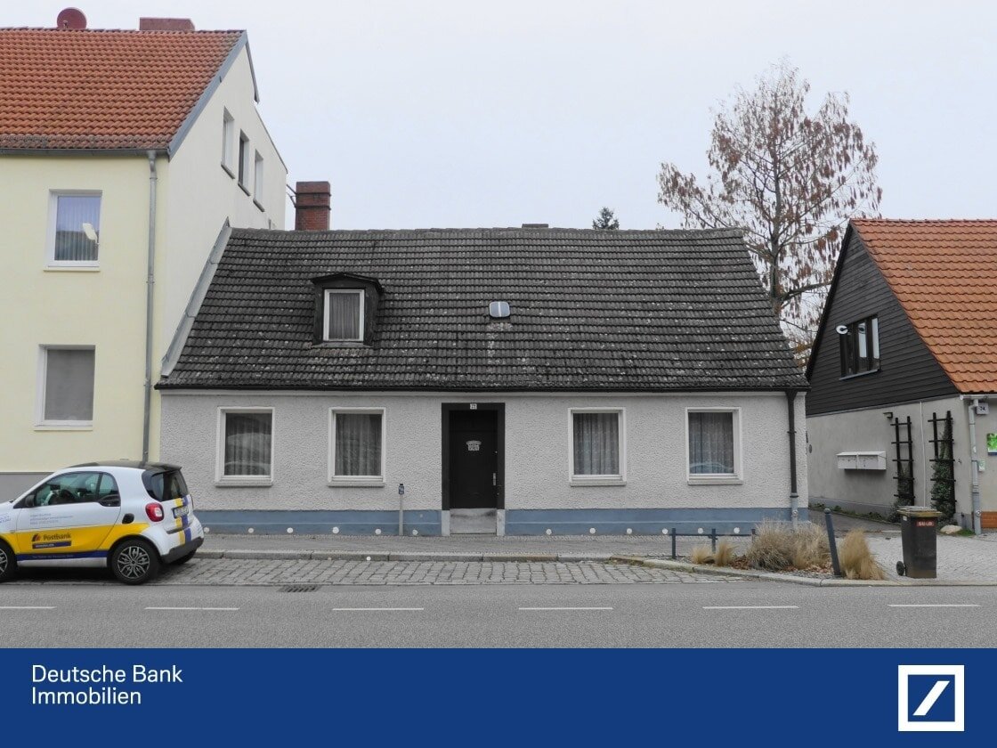 Einfamilienhaus zum Kauf 229.000 € 5 Zimmer 83 m²<br/>Wohnfläche 372 m²<br/>Grundstück Teltow Teltow 14513