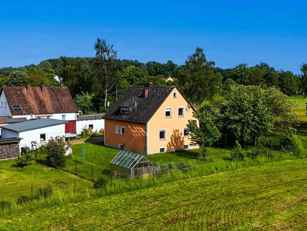 Einfamilienhaus zum Kauf 129.000 € 5 Zimmer 109,5 m² 1.202 m² Grundstück Kaibitz Kemnath 95478