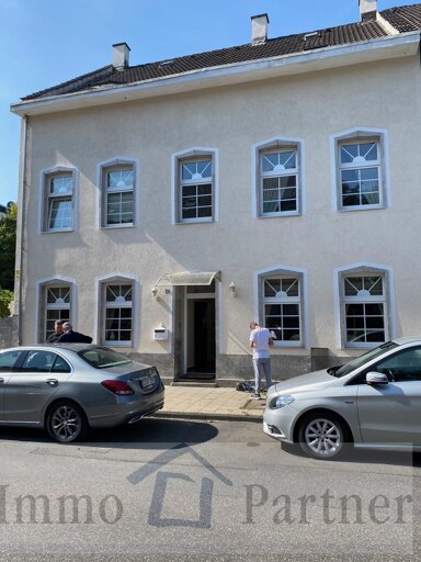 Haus zum Kauf 890.000 € 9 Zimmer 270 m² 752 m² Grundstück Hassels Düsseldorf / Hassels 40599