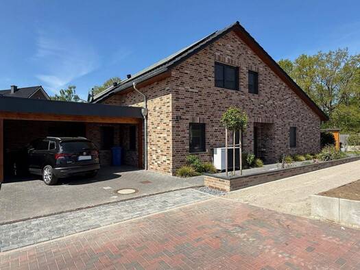 Einfamilienhaus zum Kauf 664.000 € 9 Zimmer 267,6 m² 671 m² Grundstück Scharnhorst Verden (Aller) 27283