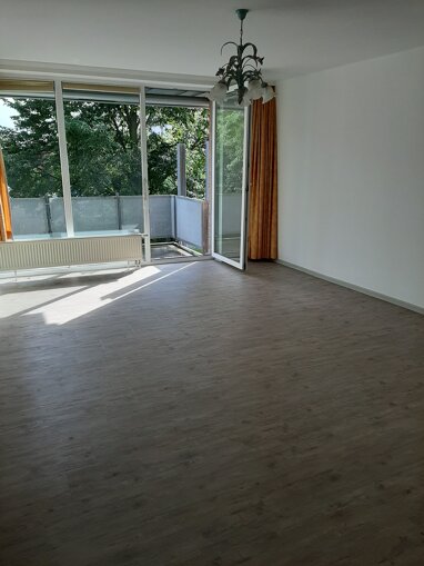 Wohnung zur Miete 970 € 4 Zimmer 92,3 m² 1. Geschoss Pastor-Sander-Bogen Kiessee-Karree Göttingen 37083