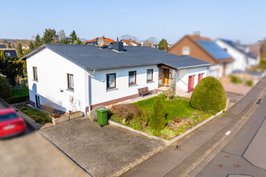 Einfamilienhaus zum Kauf 449.000 € 8 Zimmer 196,9 m² 665 m² Grundstück Albach Fernwald 35463
