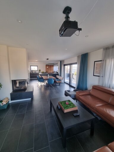 Studio zur Miete 1.500 € 3,5 Zimmer 121 m² 1. Geschoss Auingen Münsingen 72525