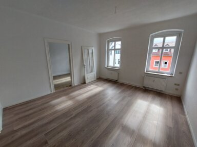 Wohnung zur Miete 450 € 5 Zimmer 97 m² 1. Geschoss frei ab sofort Roßwein Roßwein 04741